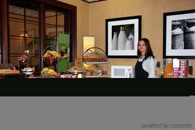 แฮมป์ตัน อินน์ หลุยส์วิลล์ นอร์ทอีสต์ ร้านอาหาร รูปภาพ